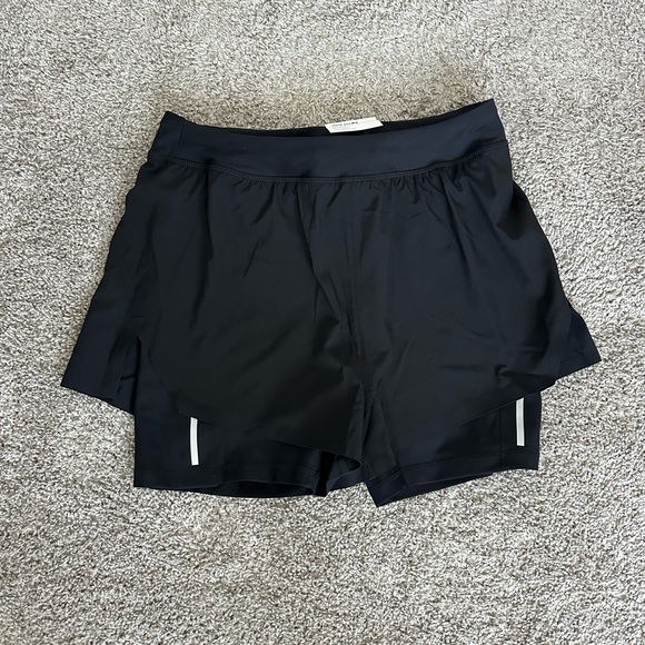 NWT Old Navy athletic shorts - Picture 1 of 4